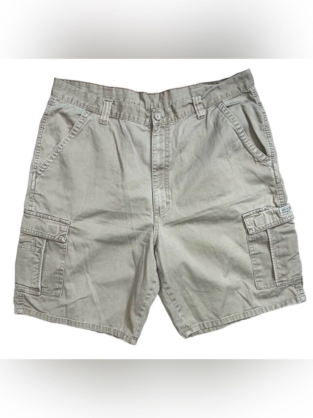 Wrangler Cargo Shorts Men’s Size 38 Tan Khaki Casual